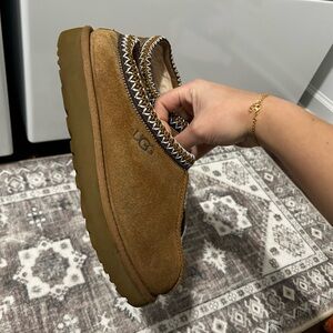 UGG Women's Brown Slip-On Slippers